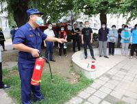 學(xué)?；馂?zāi)逃生中的五種錯誤行為